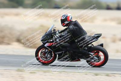 media/May-05-2025-Moto Forza (Mon) [[3c1838c5e5]]/2-B Group/Session 3 (Panning Test Turn 14 Inside)/